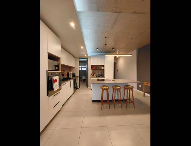 2 BEDROOM PROPERTY TO RENT IN MENLO PARK